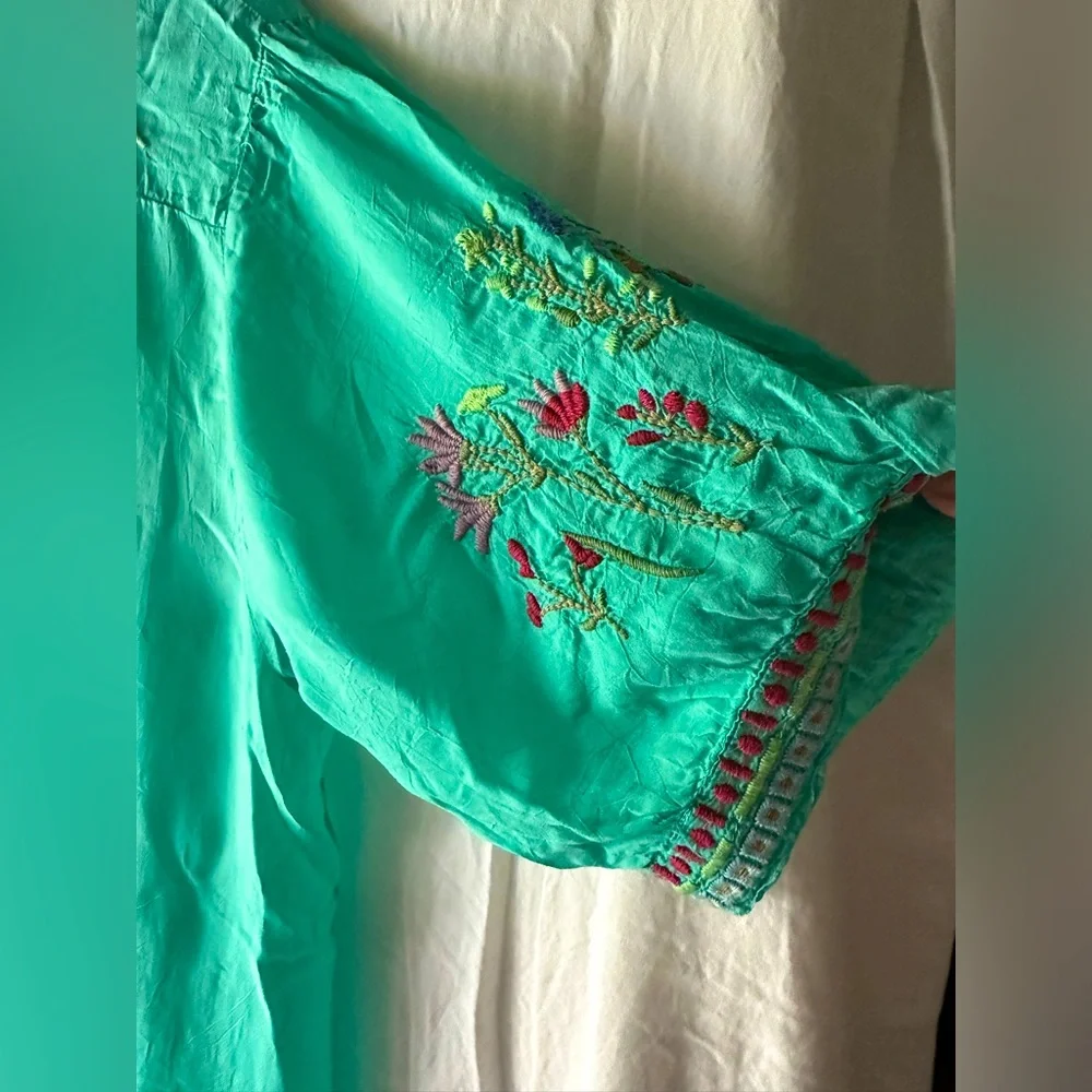 💚💙Gorgeous Johnny Was Aqua Green Blouse! - Picture 8 of 13